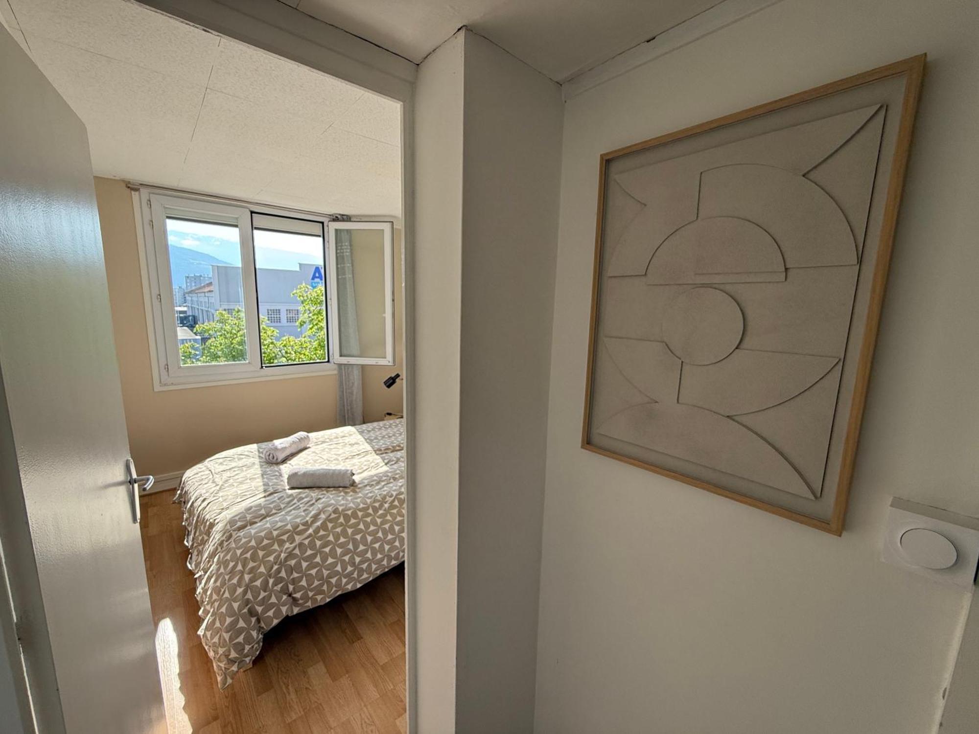 Superbe Duplex Avec Parking Gratuit Apartment Grenoble Exterior photo