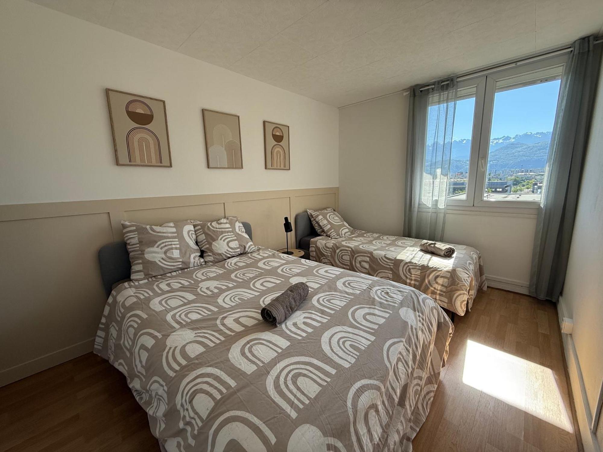 Superbe Duplex Avec Parking Gratuit Apartment Grenoble Exterior photo